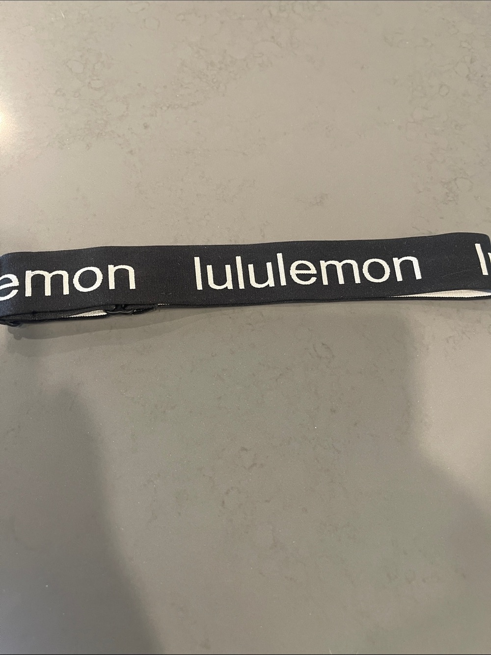 lululemon black and white logo headband